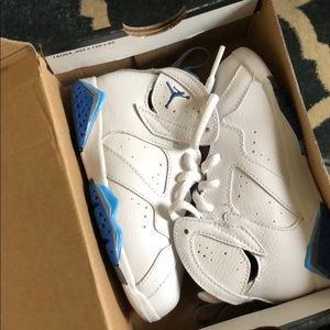BRAND NEW Preschool Size 9, Jordan Retro 7